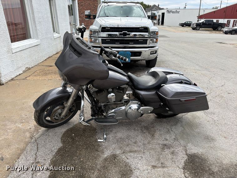 image for item FG0832 2015 Harley-Davidson  Street Glide Special motorcycle