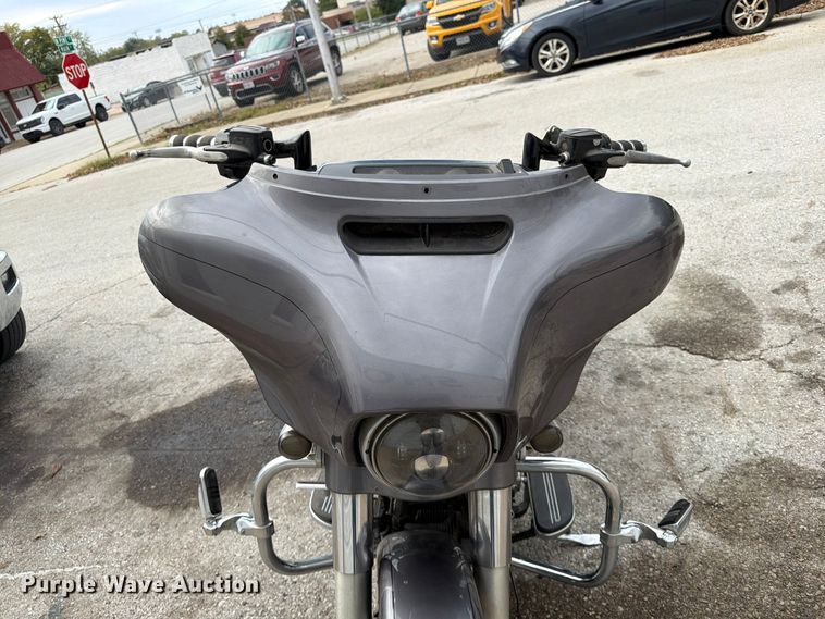 image for item FG0832 2015 Harley-Davidson  Street Glide Special motorcycle