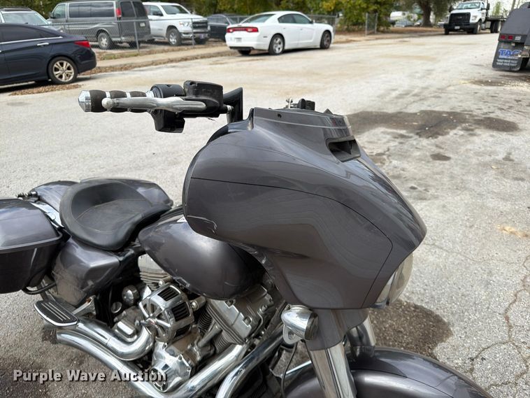 image for item FG0832 2015 Harley-Davidson  Street Glide Special motorcycle