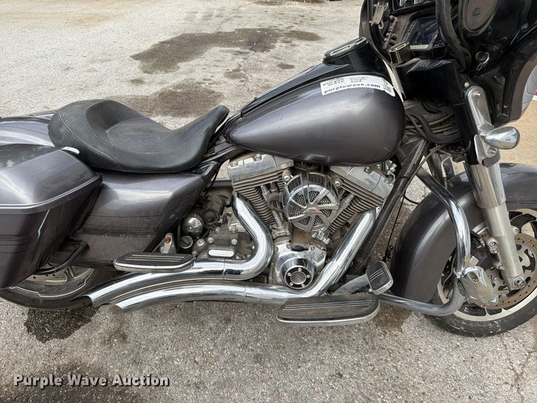 image for item FG0832 2015 Harley-Davidson  Street Glide Special motorcycle