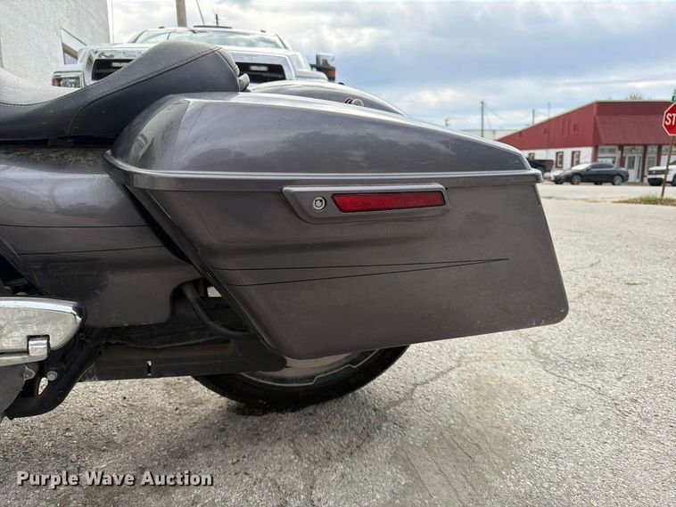 image for item FG0832 2015 Harley-Davidson  Street Glide Special motorcycle