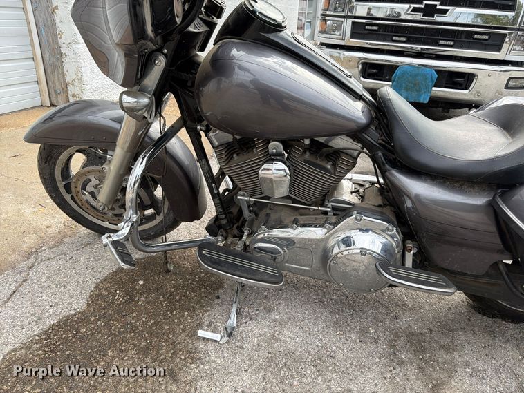image for item FG0832 2015 Harley-Davidson  Street Glide Special motorcycle