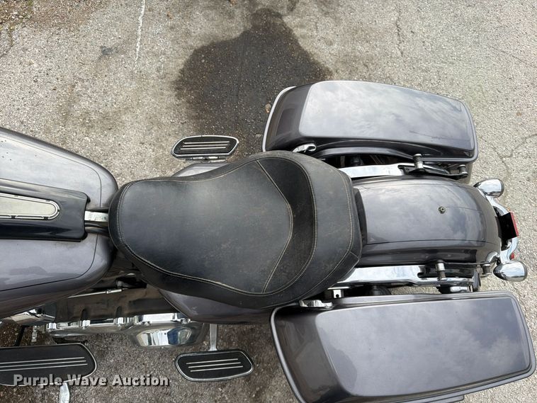 image for item FG0832 2015 Harley-Davidson  Street Glide Special motorcycle