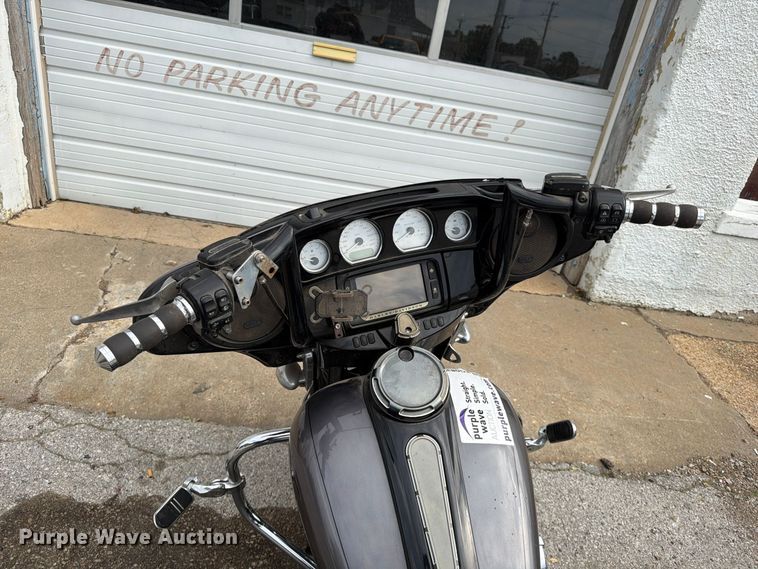 image for item FG0832 2015 Harley-Davidson  Street Glide Special motorcycle