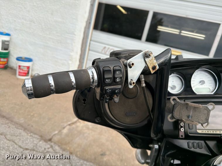 image for item FG0832 2015 Harley-Davidson  Street Glide Special motorcycle