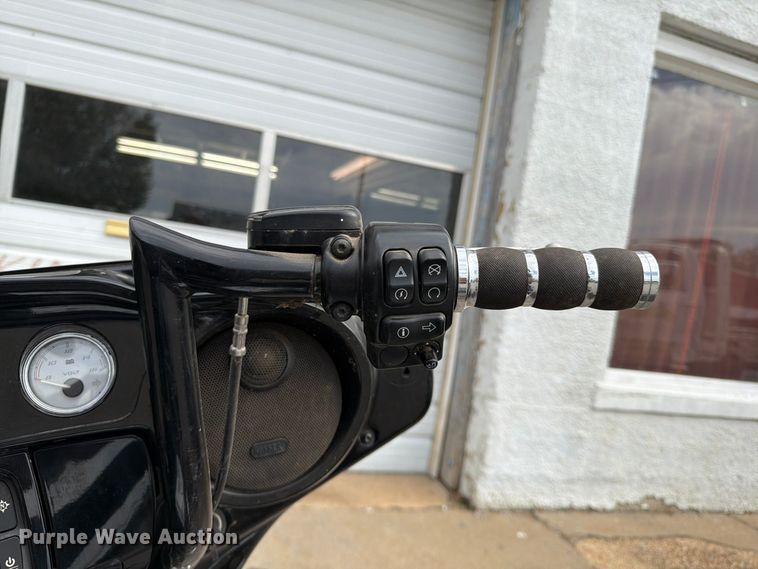 image for item FG0832 2015 Harley-Davidson  Street Glide Special motorcycle