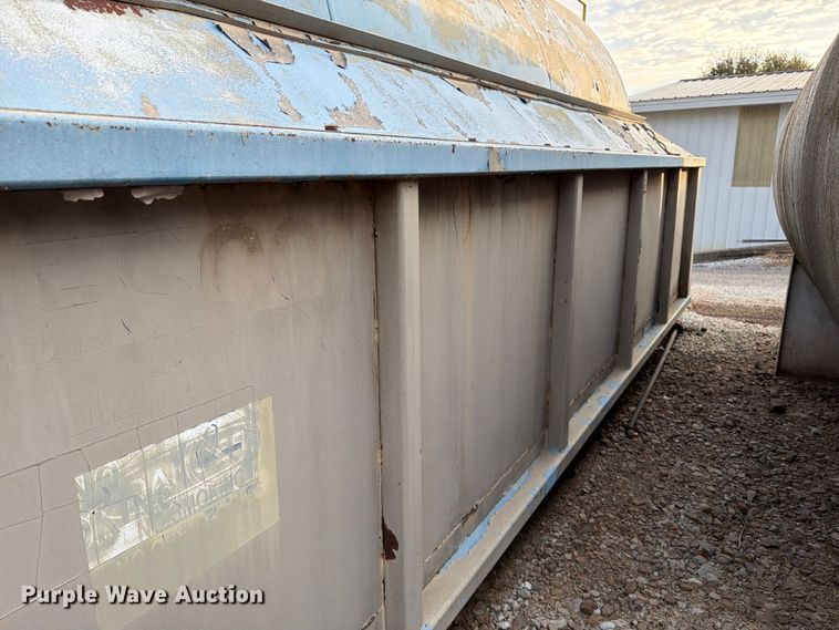 image for item FG0833 10,000 gallon fuel tank with containment system