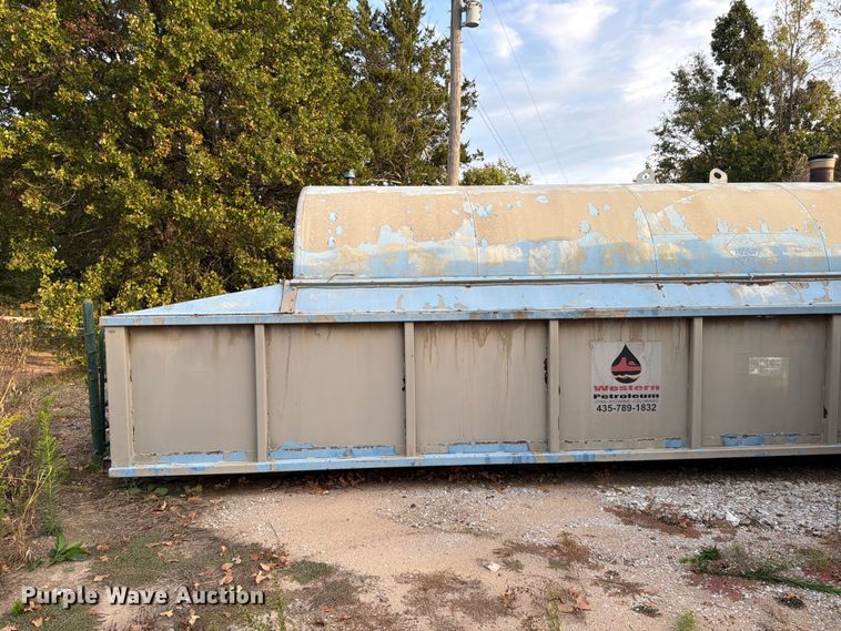 image for item FG0833 10,000 gallon fuel tank with containment system