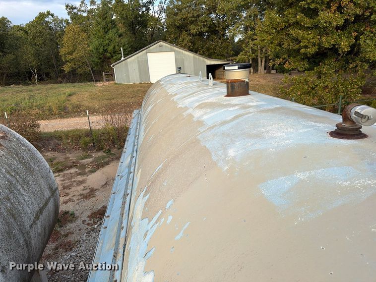 image for item FG0833 10,000 gallon fuel tank with containment system