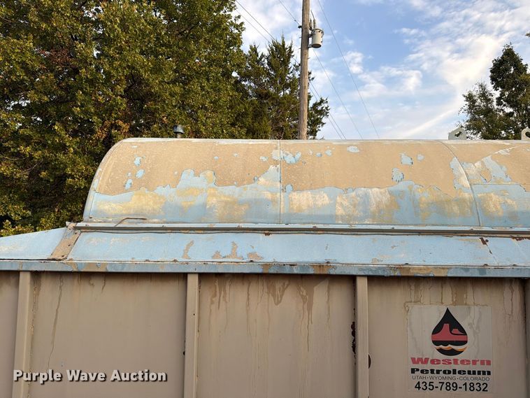image for item FG0833 10,000 gallon fuel tank with containment system