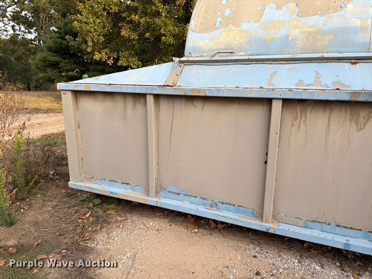 image for item FG0833 10,000 gallon fuel tank with containment system