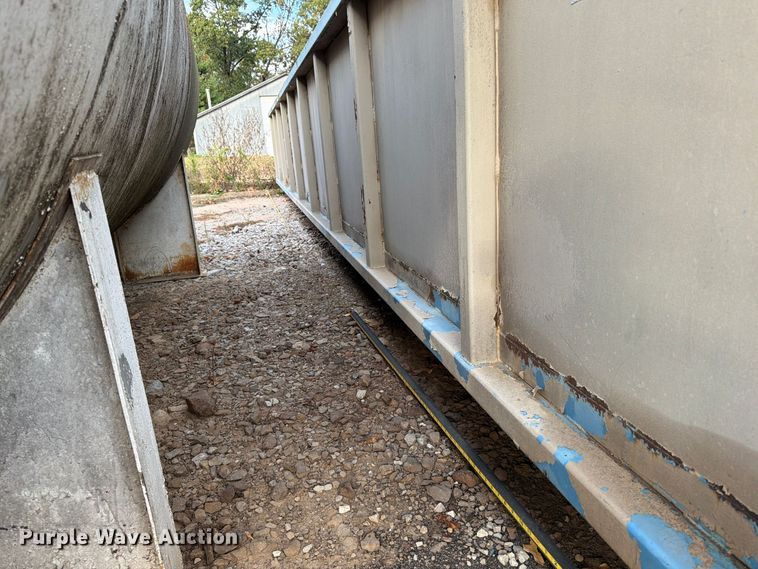 image for item FG0833 10,000 gallon fuel tank with containment system