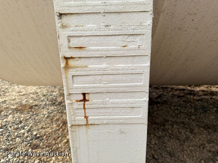 image for item FG0835 4,000 gallon fuel tank