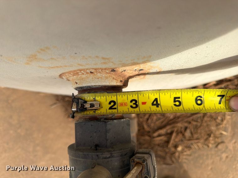 image for item FG0836 10,000 gallon fuel tank