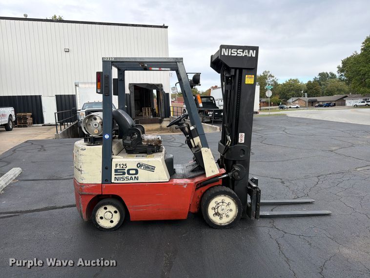 image for item FG0838 Nissan 50 Optimum CPJ02A25PV forklift