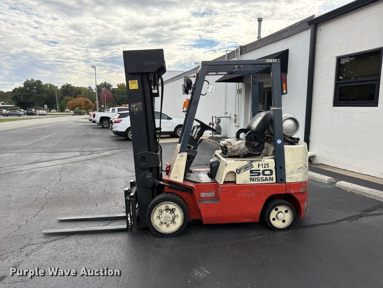 image for item FG0838 Nissan 50 Optimum CPJ02A25PV forklift