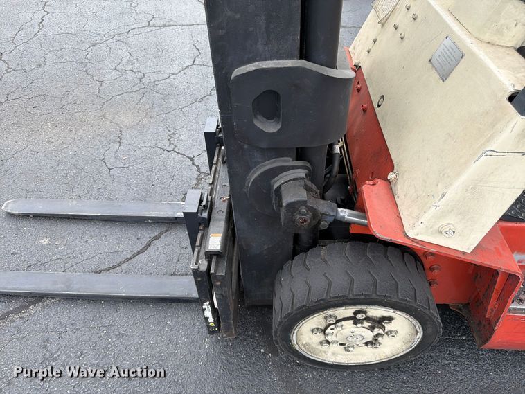 image for item FG0838 Nissan 50 Optimum CPJ02A25PV forklift