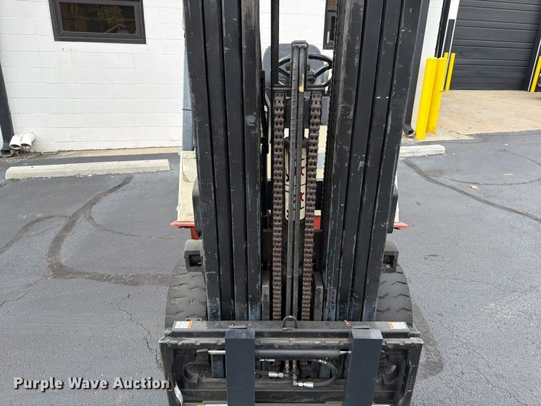 image for item FG0838 Nissan 50 Optimum CPJ02A25PV forklift