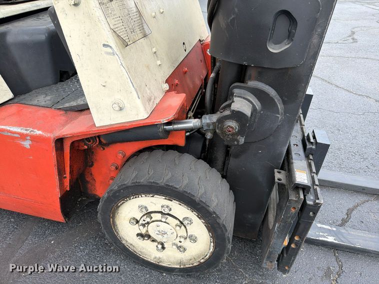 image for item FG0838 Nissan 50 Optimum CPJ02A25PV forklift