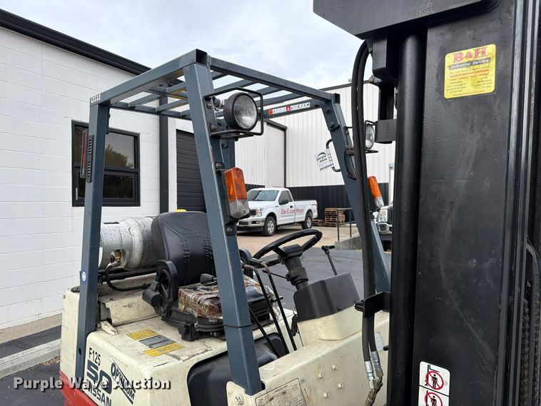 image for item FG0838 Nissan 50 Optimum CPJ02A25PV forklift