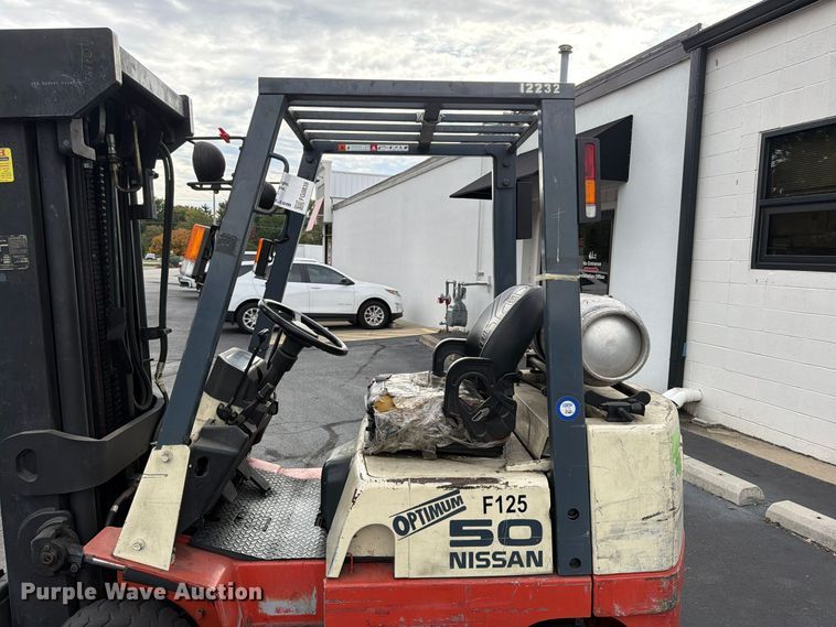 image for item FG0838 Nissan 50 Optimum CPJ02A25PV forklift