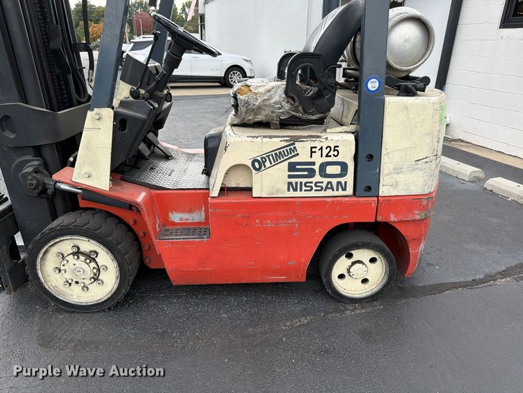 image for item FG0838 Nissan 50 Optimum CPJ02A25PV forklift