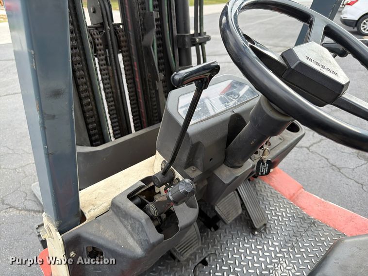 image for item FG0838 Nissan 50 Optimum CPJ02A25PV forklift