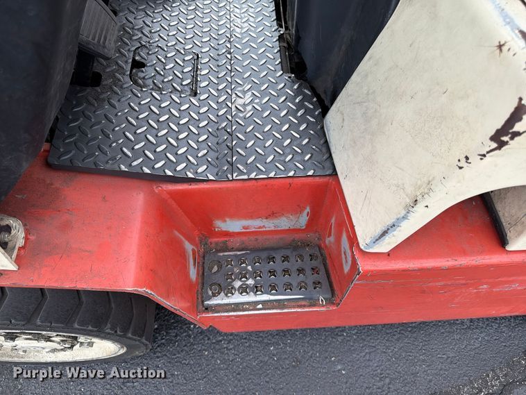 image for item FG0838 Nissan 50 Optimum CPJ02A25PV forklift