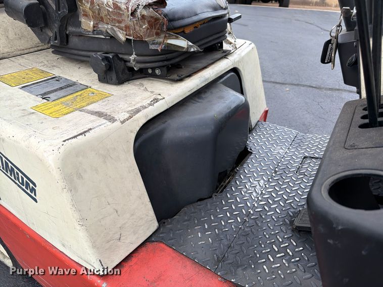 image for item FG0838 Nissan 50 Optimum CPJ02A25PV forklift