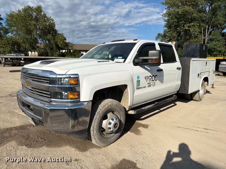 image for item FG3036 2017 Chevrolet Silverado 3500HD Crew Cab utility bed pickup truck