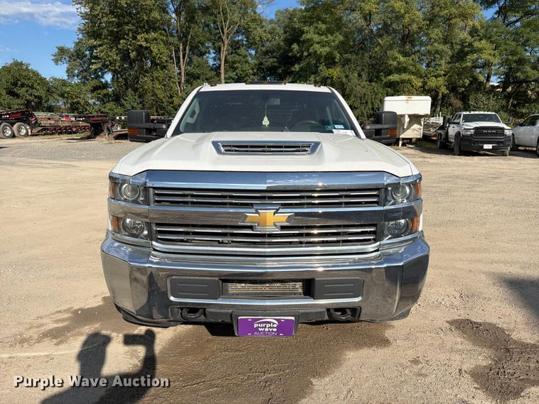 image for item FG3036 2017 Chevrolet Silverado 3500HD Crew Cab utility bed pickup truck