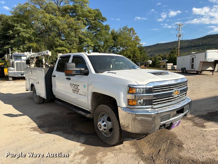 image for item FG3036 2017 Chevrolet Silverado 3500HD Crew Cab utility bed pickup truck