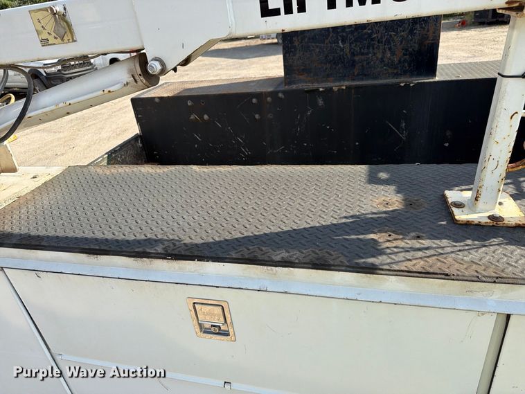 image for item FG3036 2017 Chevrolet Silverado 3500HD Crew Cab utility bed pickup truck