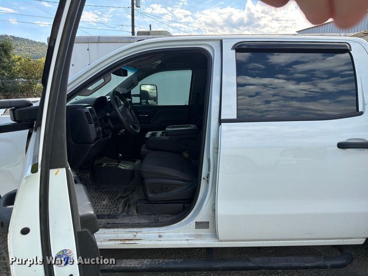 image for item FG3036 2017 Chevrolet Silverado 3500HD Crew Cab utility bed pickup truck