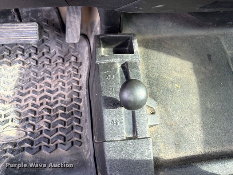 image for item FG3036 2017 Chevrolet Silverado 3500HD Crew Cab utility bed pickup truck