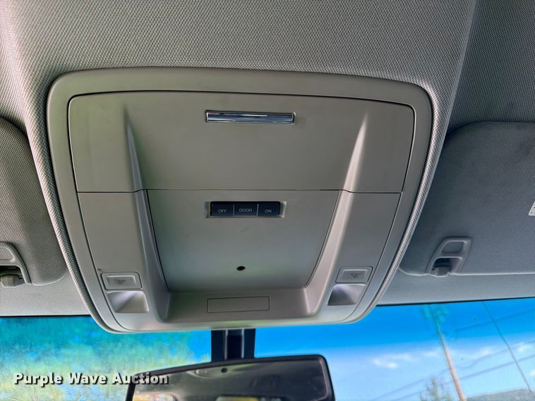 image for item FG3036 2017 Chevrolet Silverado 3500HD Crew Cab utility bed pickup truck