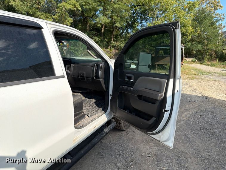 image for item FG3036 2017 Chevrolet Silverado 3500HD Crew Cab utility bed pickup truck