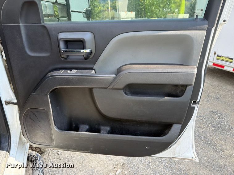 image for item FG3036 2017 Chevrolet Silverado 3500HD Crew Cab utility bed pickup truck