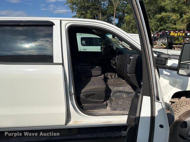 image for item FG3036 2017 Chevrolet Silverado 3500HD Crew Cab utility bed pickup truck