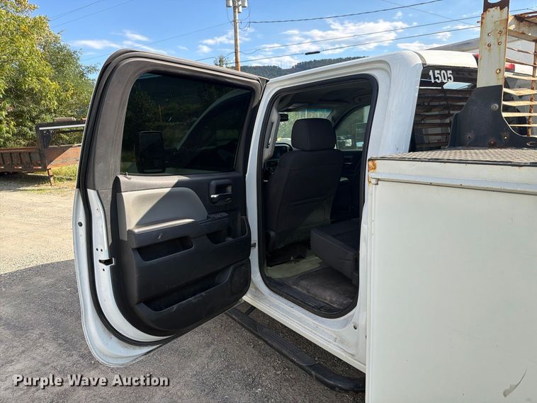 image for item FG3036 2017 Chevrolet Silverado 3500HD Crew Cab utility bed pickup truck
