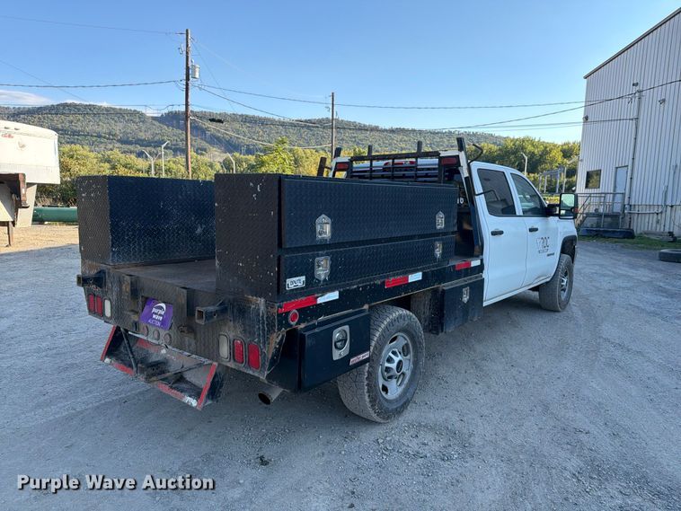 image for item FG3038 2018 GMC Sierra 2500HD Crew Cab flatbed pickup truck