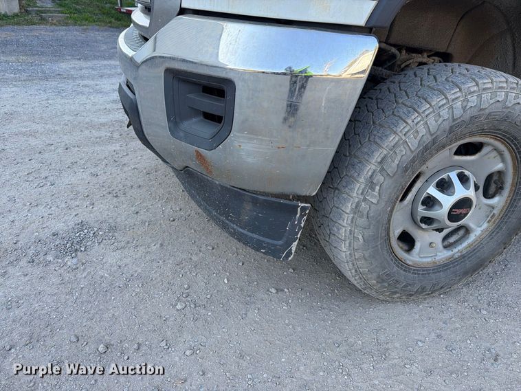 image for item FG3038 2018 GMC Sierra 2500HD Crew Cab flatbed pickup truck