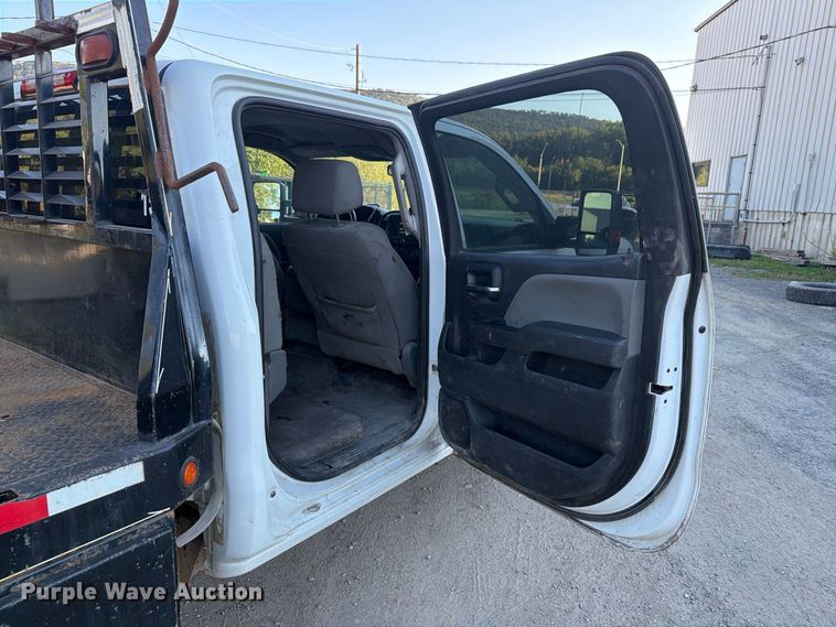 image for item FG3038 2018 GMC Sierra 2500HD Crew Cab flatbed pickup truck