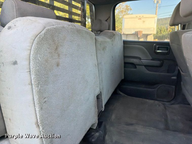 image for item FG3038 2018 GMC Sierra 2500HD Crew Cab flatbed pickup truck
