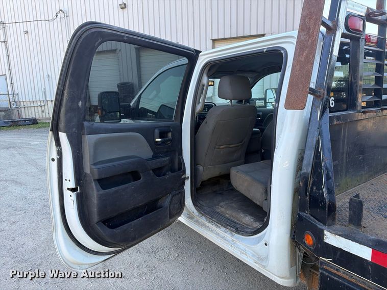 image for item FG3038 2018 GMC Sierra 2500HD Crew Cab flatbed pickup truck