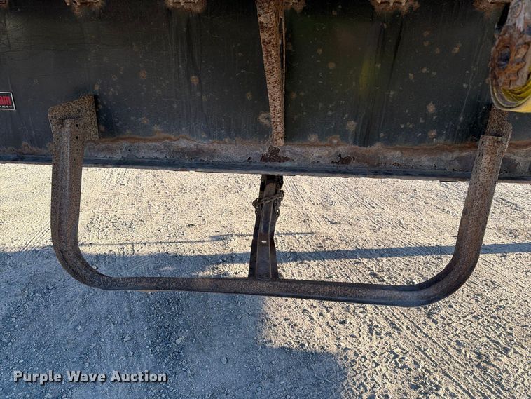 image for item FG3039 2007 Fontaine 1FTW–7–8048WSAWK flatbed trailer