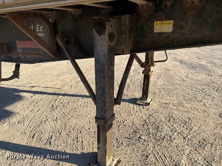 image for item FG3039 2007 Fontaine 1FTW–7–8048WSAWK flatbed trailer