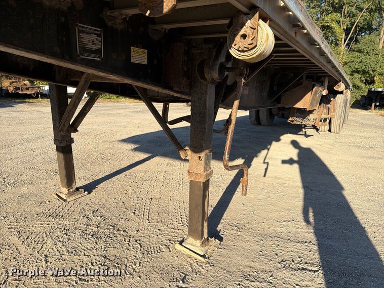 image for item FG3039 2007 Fontaine 1FTW–7–8048WSAWK flatbed trailer