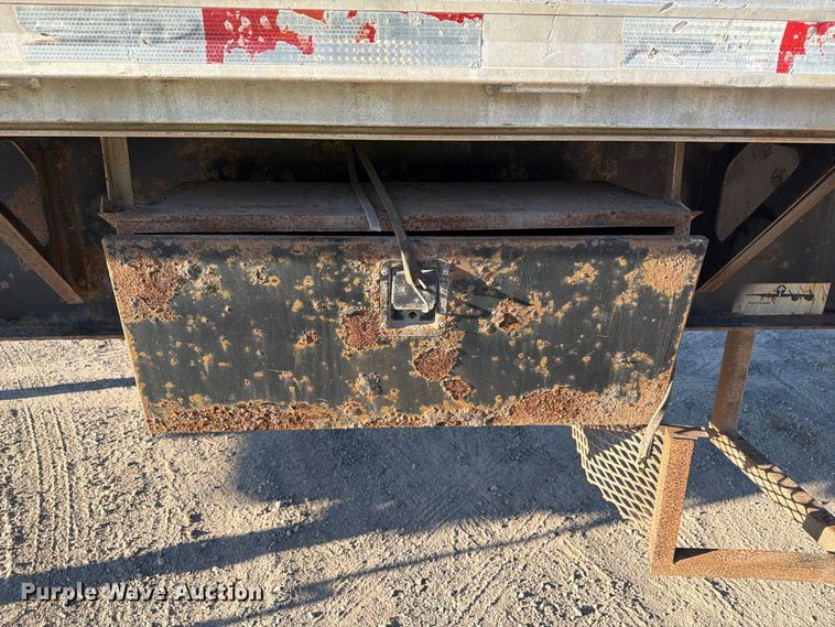 image for item FG3039 2007 Fontaine 1FTW–7–8048WSAWK flatbed trailer