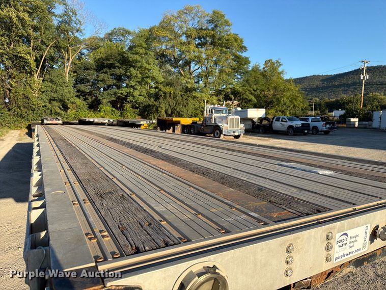 image for item FG3039 2007 Fontaine 1FTW–7–8048WSAWK flatbed trailer